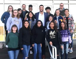 Marietta grad speaks to students